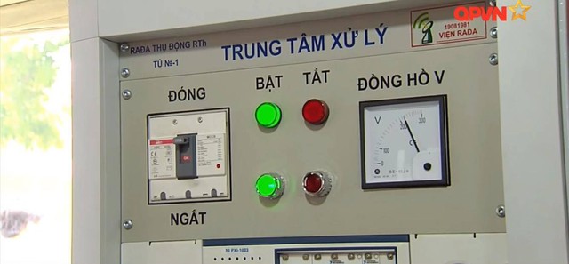 Tủ điều khiển của radar thụ động RTh. Nguồn: Truyền hình Quốc phòng Việt Nam
