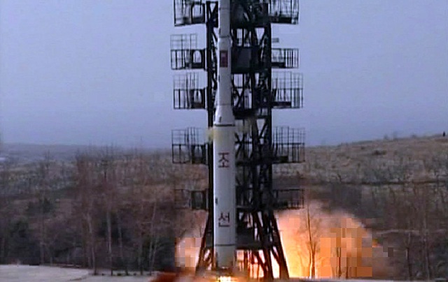 
Vệ tinh Kwangmyongsong-2 được Triều Tiên phóng vào năm 2009. Ảnh: Phượng Hoàng
