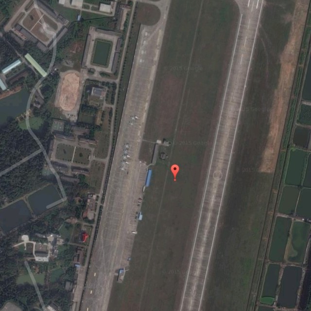 Khu vực sân đỗ máy bay tại sân bay quân sự Shadi
