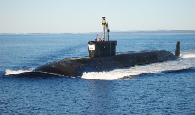 
Hải quân Nga cho đến năm 2015 hiện đang sở hữu 3 tàu ngầm hạt nhân mang tên lửa đạn đạo xuyên lục địa lớp Borei. Đây là loại tàu ngầm được thiết kế để thay thế cho các tàu ngầm lớp Delta III, Delta IV và lớp Typhoon.

Mỗi tàu ngầm lớp Borei có thể mang được 16 tên lửa đạn đạo xuyên lục địa phóng từ tàu ngầm Bulava với tầm bắn tối đa lên đến 8.300km, mang được 6 đầu đạn hạt nhân.
