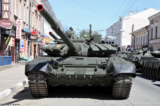 T-72B3 Burevestnik là phiên bản nâng cấp mới nhất của dòng xe tăng chiến đấu chủ lực T-72 huyền thoại. Biến thể này vẫn sẽ là xương sống của lực lượng tăng - thiết giáp Nga khi số lượng T-90 còn hạn chế, trong khi T-14 Armata vẫn chưa được sản xuất hàng loạt.