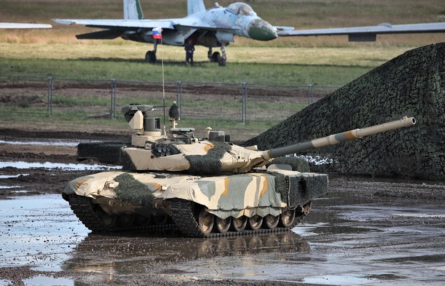
Xe tăng chiến đấu chủ lực T-90MS do Uralvagonzavod chế tạo.
