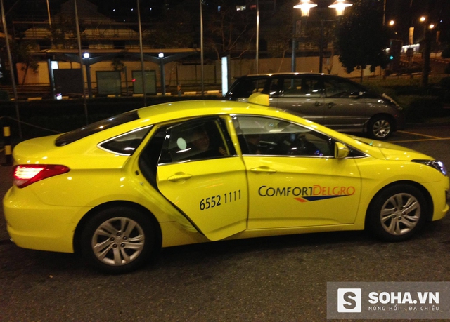 
Một chiếc taxi bình dân của hãng Comfort (ảnh: LN)
