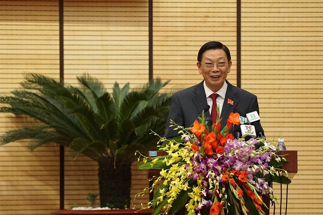 Ông Nguyễn Thế Thảo phát biểu trước HĐND Thành phố trước khi được miễn nhiệm.