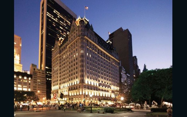 Khách sạn Plaza New York được xây dựng vào năm 1969, là một trong những khách sạn nổi tiếng nhất tại Mỹ với vẻ sang trọng và cổ điển