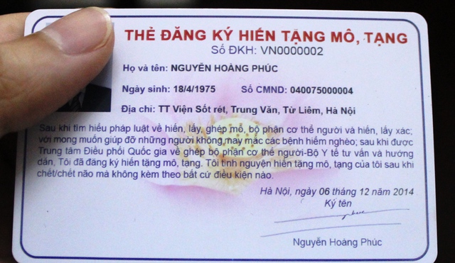 Ngay bản thân ông là một trong những người đầu tiên đăng ký hiến tặng mô tạng.