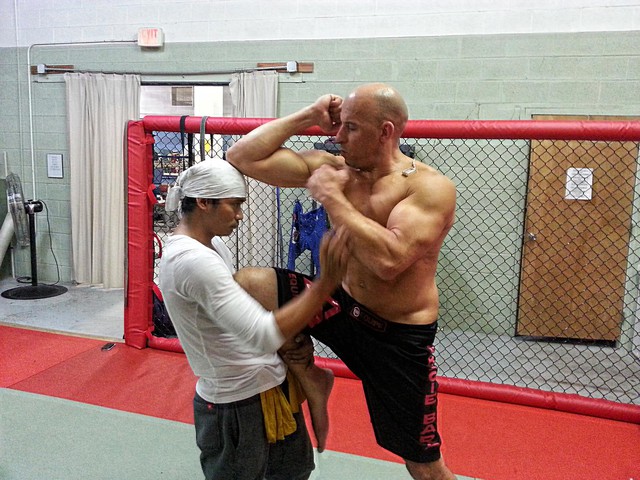 Tony Jaa hướng dẫn võ thuật cho Vin Diesel.