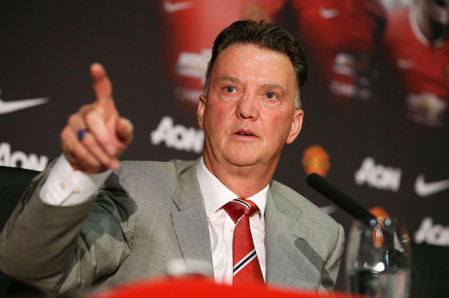 Van Gaal rất cần một tiền vệ trung tâm