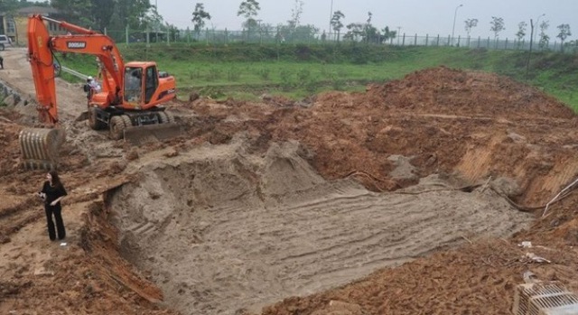 Khắc phục sự cố đường ống dẫn nước sông Đà bị vỡ