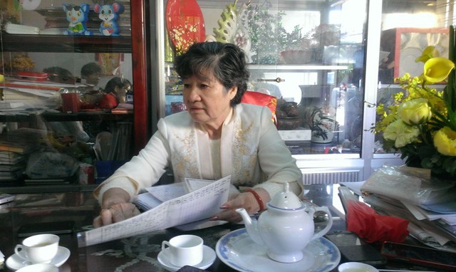 Tuy nhiên lý giải về quyết định này bà Lê Thị Thanh Nguyệt, hiệu trưởng trường THPT dân lập Phạm Ngũ Lão cho rằng “Quyết định đình học tập chỉ là động tác giả để giáo dục học sinh chứ không có ý nghĩa pháp lý”