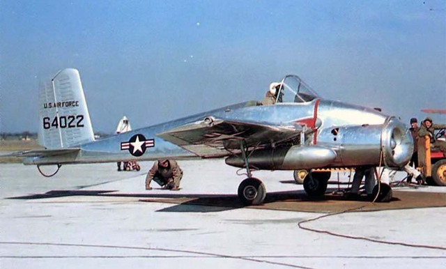 
Máy bay thử nghiệm Bell Model 68 (hay còn gọi là X-14)
