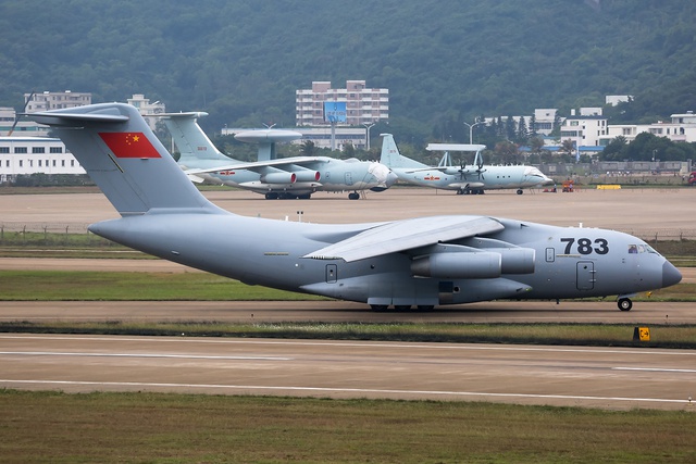 Máy bay vận tải Y-20 tại triển lãm hàng không Chu Hải 2014.