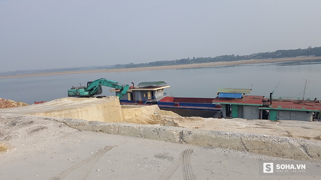 
Một góc cảng thủy được bê tông kiên cố của doanh nghiệp Xuân Thiều.
