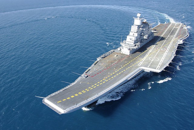 
Tàu sân bay INS Vikramaditya.
