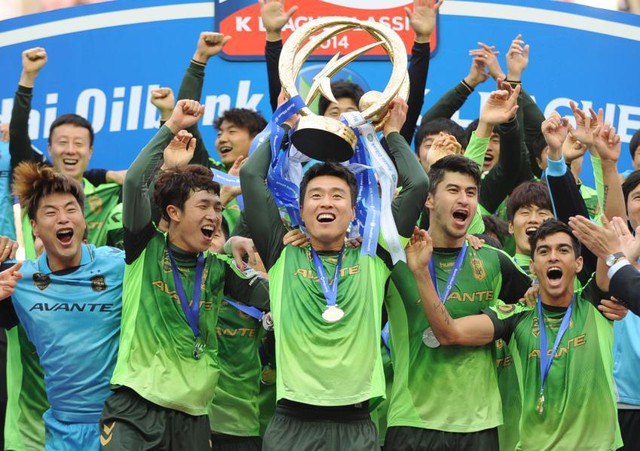 
Jeonbuk Hyundai Motors FC đã vô địch K-League tổng cộng 4 lần, trong đó 2 năm liên tiếp 2014/15 họ đều lên đỉnh.

