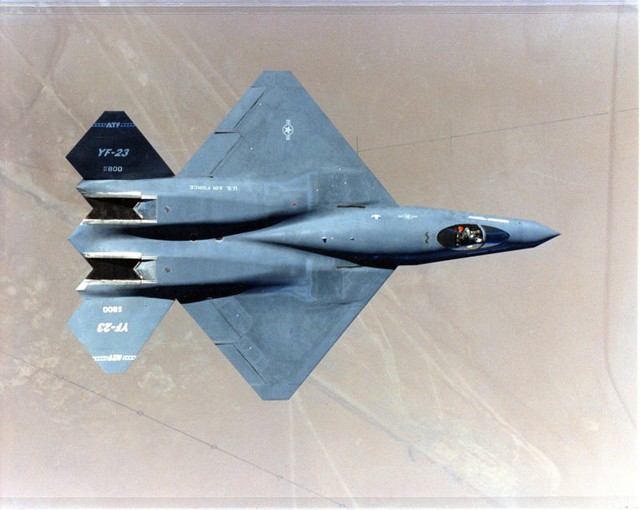 
Nguyên mẫu YF-23
