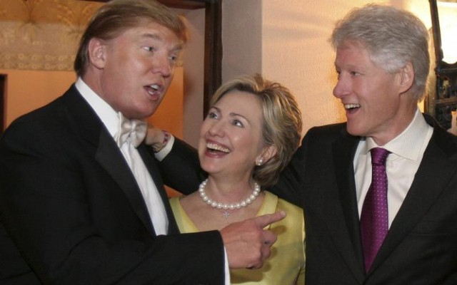
Trump từng rất thân thiện với nhà Clinton. Ảnh: AP
