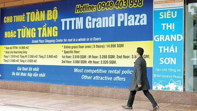 Trung tâm thương mại Grand Plaza (Hà Nội) đã “đắp chiếu” hơn 2 năm nay - Ảnh: Lê Thanh