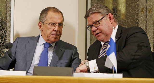 
Hai Ngoại trưởng Lavrov-Soini. Ảnh: Reuters
