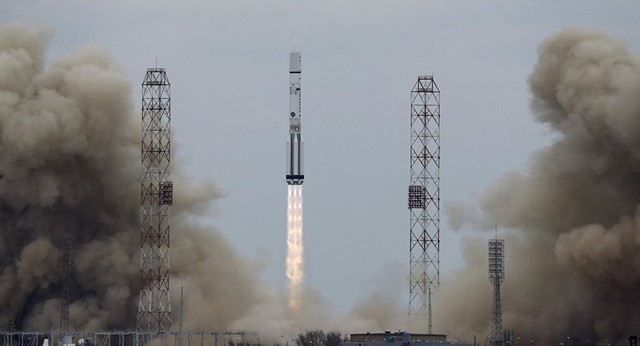 Tên lửa Proton-M mang theo tàu thăm dò sao hỏa ExoMars do Nga và châu Âu phát triển chung rời khỏi bệ phóng tại trung tâm vũ trụ Baikonur ở Kazakhstan.