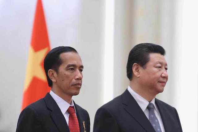 
Tổng thống Indonesia Joko Widodo (trái) sẽ không để Trung Quốc lấn lướt Indonesia? (Ảnh minh họa: Getty Images)
