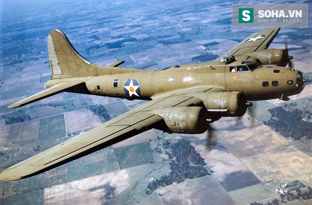 
Máy bay ném bom chiến lược Boeing B-17 Flying Fortress
