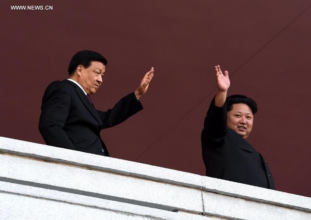 
Bắc Kinh cử Lưu Vân Sơn (trái) tới dự lễ duyệt binh 10/10/2015 của Triều Tiên như một động thái vãn hồi quan hệ.
