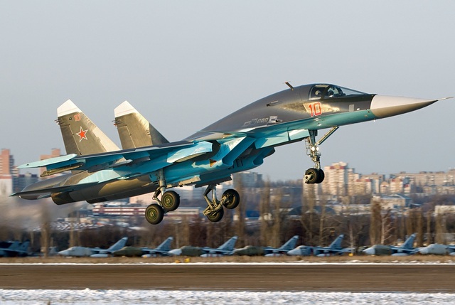 
Máy bay tiêm kích bom đa năng Su-34 của Nga.
