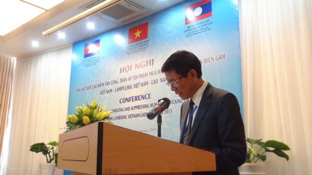 
Trung tướng Phan Văn Vĩnh - Tổng cục trưởng tổng cục cảnh sát, Bộ Công an phát biểu chị đạo tại hội nghị.
