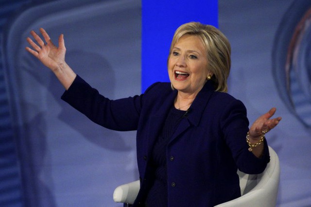 Cựu Ngoại trưởng Hillary Clinton khẳng định bà là người theo chủ nghĩa tiến bộ - Ảnh: Reuters