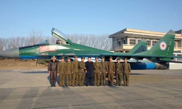 
Không quân Bắc Triều Tiên sẵn sàng nghênh chiến.
