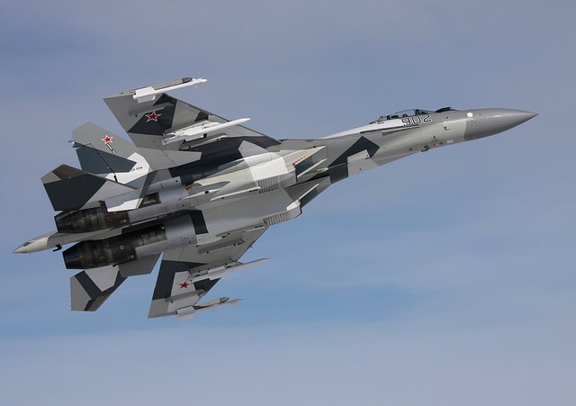 
Tiêm kích đa năng thế hệ 4++ Su-35 của Nga.
