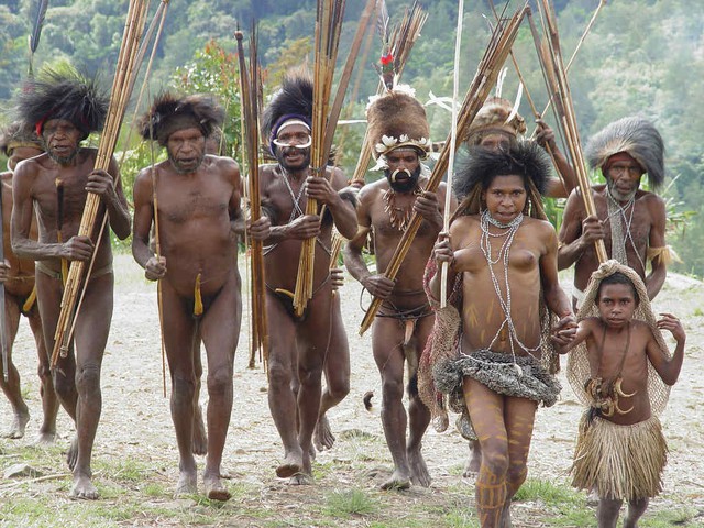 
Người dân bộ lạc Yali.
