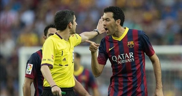 
Trọng tài có vấn đề thật, hay đó là chiêu trò PR của Barca và Real?
