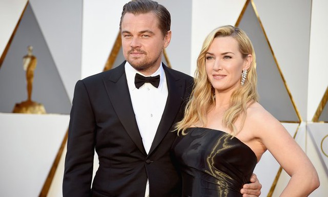 
Hình ảnh cặp đôi Jack và Rose của Titanic năm nào được tái hiên trên thảm đỏ Oscar năm nay cũng là một điểm nhấn đáng nhớ.
