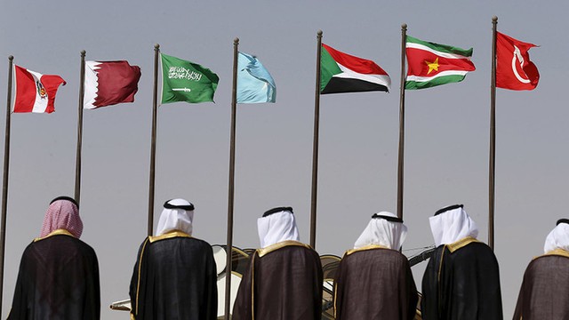 
Các quốc gia Arab muốn dựa dẫm vào Israel do không có khả năng độc lập đối đầu với Iran. Ảnh: RT
