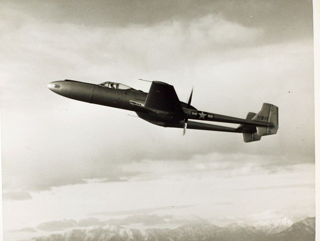 
XP-54 trong một chuyến bay thử nghiệm
