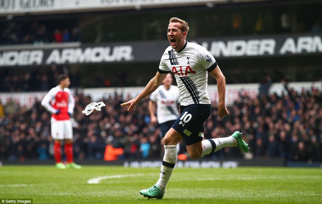 
Hai phút sau đó, Harry Kane đưa Gà trổng vươn lên dẫn trước 2-1.
