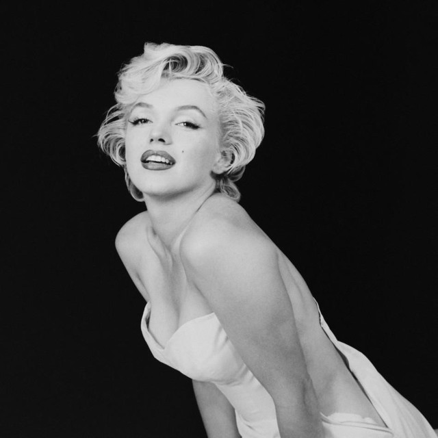 Vẻ kiêu sa và gợi cảm của Marilyn Monroe.