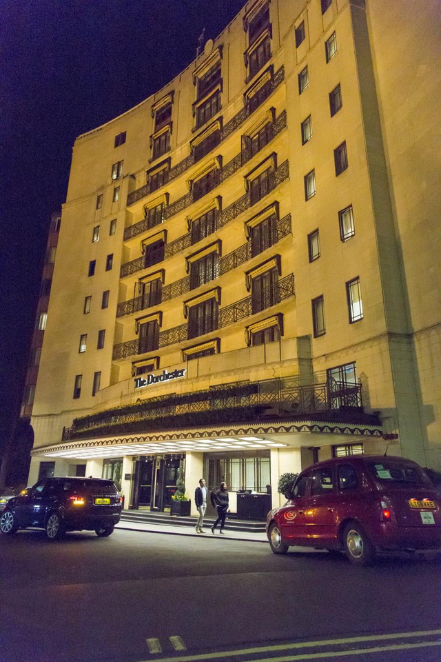 
Khách sạn nơi 5 đại diện của 5 CLB lớn nhất nước Anh họp kín với tỷ phú Stephen Ross.
