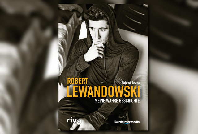 
Bìa cuốn sách của Lewandowski.
