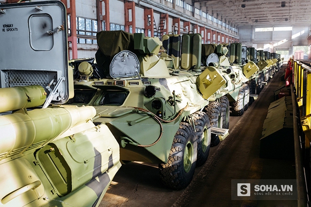 Nhà máy bắt đầu hoạt động vào năm 1972 với chức năng ban đầu là chế tạo xe hơi. Đến năm 1980, nhà máy chế tạo xe bọc thép chở quân đầu tiên.