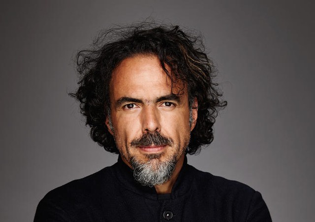 
Alejandro González Iñárritu nhận giải thưởng Đạo diễn xuất sắc nhất với The Revenant.
