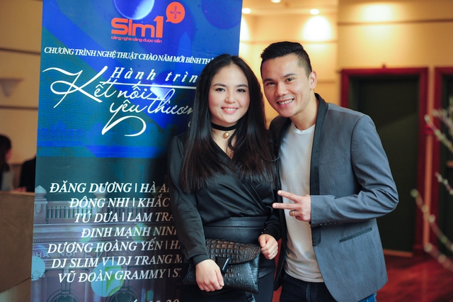 
Vợ chồng ca sĩ Lam Trang và Tú Dưa.
