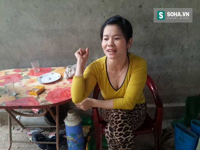 
Chị Vũ Thị Hoa thuật lại sự việc mẹ con bà Lợi bị Hương cầm gạch đánh.
