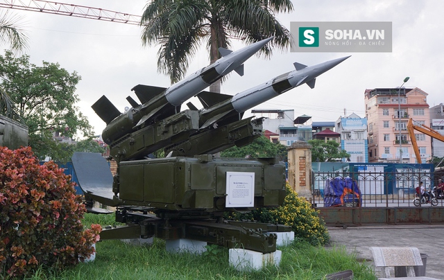 
Bệ phóng tên lửa Pechora loại 2 cần được Liên Xô viện trợ cho Việt Nam năm 1972.
