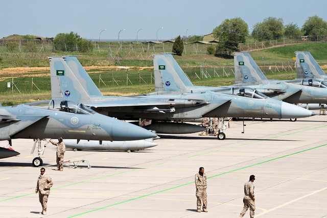 
Các máy bay tiêm kích F-15 hiện đại của Arab Saudi.
