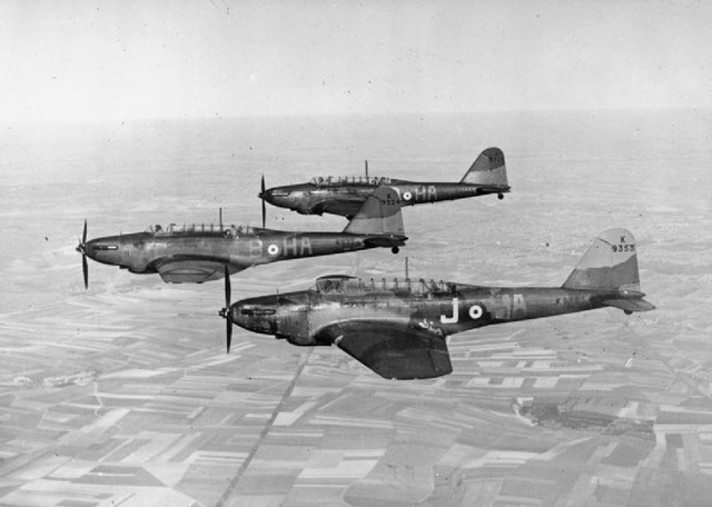 
Được trang bị động cơ Rolls-Royce nhưng tải trọng bom và kíp lái 3 người đã khiến trọng lượng tăng quá nhiều đối với một máy bay ném bom hạng nhẹ; Vũ khí phòng vệ không đủ để chống lại máy bay hiện đại hơn; Tốc độ chậm.

Mặc dù Fairey Battle được ghi nhận đã mang lại chiến thắng trên không đầu tiên của Chiến tranh thế giới thứ 2 cho Không quân Hoàng gia Anh, song tổn thất đối với nó là rất nặng nề; Fairey Battle được rút khỏi trận chiến và sử dụng trong việc đào tạo phi công ở nước ngoài.
