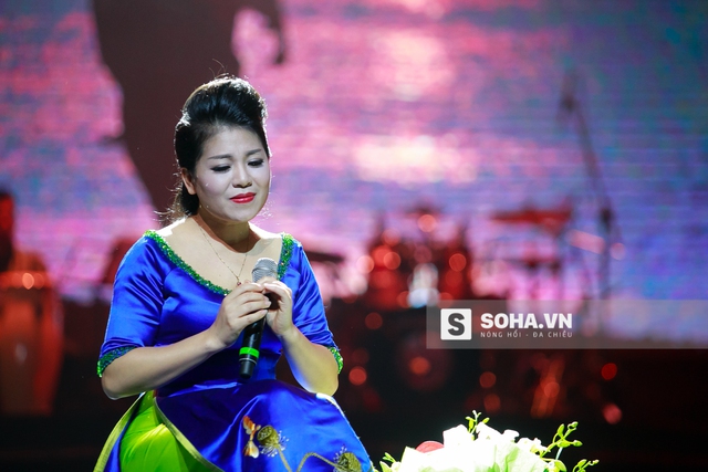 
Rất nhiều người cho rằng việc Anh Thơ mời Quang Linh là 1 trong số những chiêu trò của nữ ca sĩ nhằm thu hút sự chú ý của khán giả.
