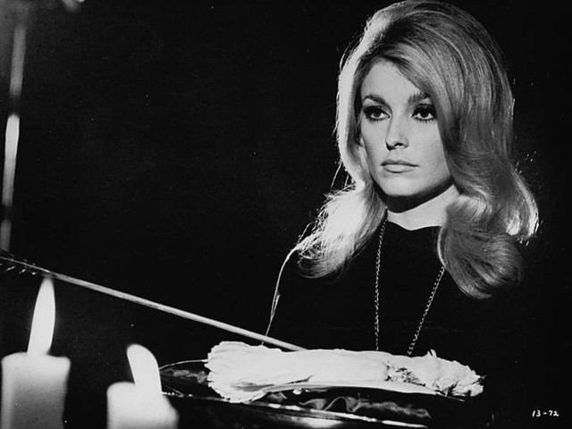 
Sharon Tate trong phim Eye of the Devil (1966).
